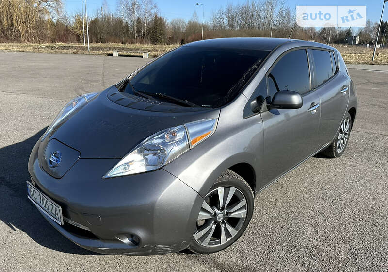 Хэтчбек Nissan Leaf 2016 в Львове