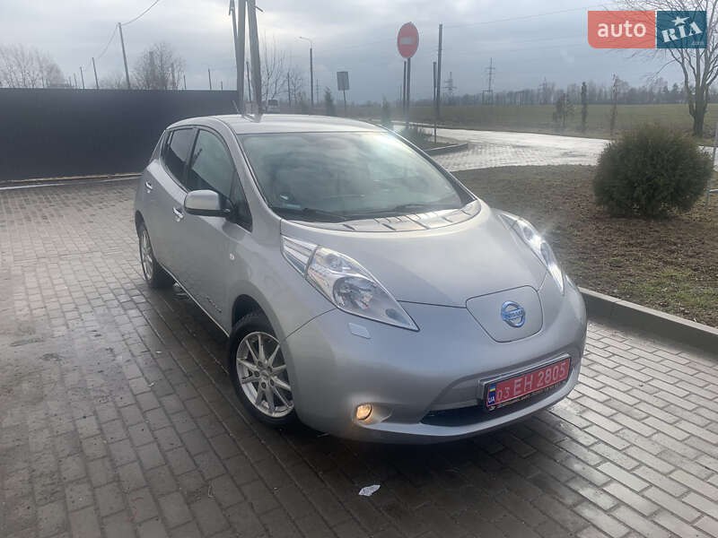 Хетчбек Nissan Leaf 2014 в Здолбуніві