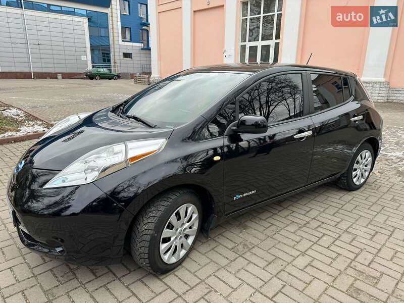 Хэтчбек Nissan Leaf 2014 в Полтаве