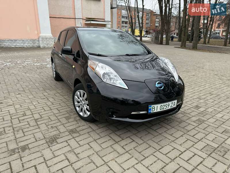 Хэтчбек Nissan Leaf 2014 в Полтаве