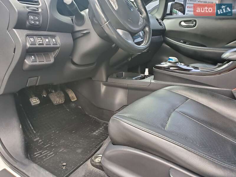 Хетчбек Nissan Leaf 2013 в Одесі фото 8 Хетчбек Nissan Leaf 2013 в Одесі