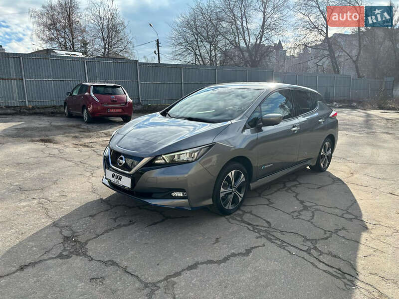 Хэтчбек Nissan Leaf 2019 в Тернополе