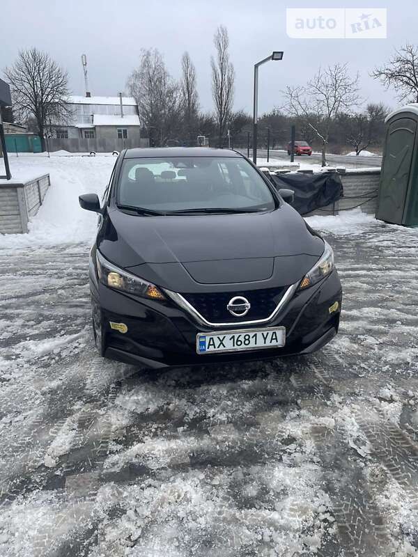 Хэтчбек Nissan Leaf 2022 в Мерефа