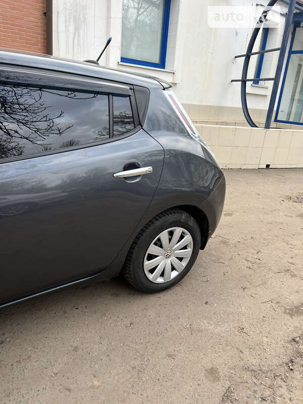 Хетчбек Nissan Leaf 2013 в Одесі фото 13 Хетчбек Nissan Leaf 2013 в Одесі