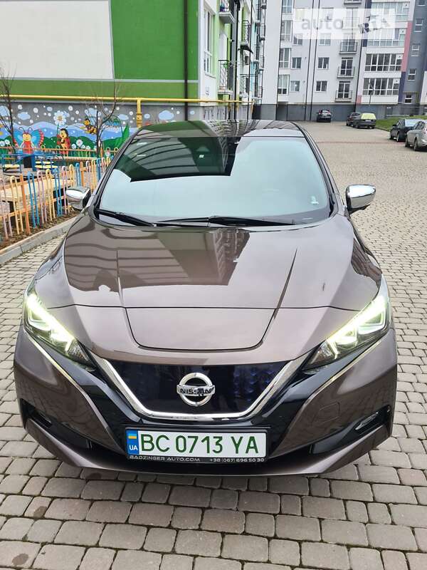 Хэтчбек Nissan Leaf 2018 в Ивано-Франковске
