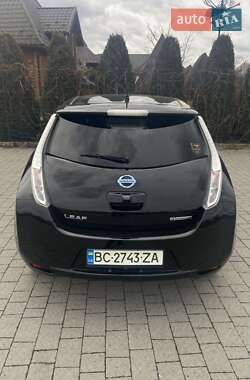 Хэтчбек Nissan Leaf 2016 в 