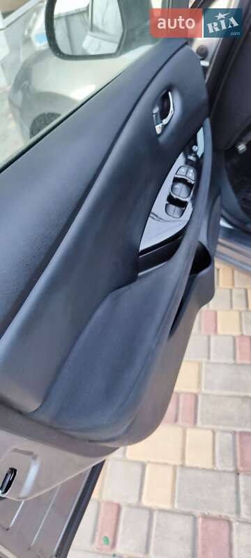 Хетчбек Nissan Leaf 2017 в Одесі фото 7 Хетчбек Nissan Leaf 2017 в Одесі