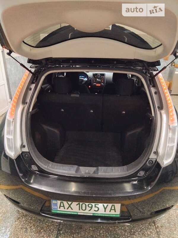 Хетчбек Nissan Leaf 2015 в Харкові фото 6 Хетчбек Nissan Leaf 2015 в Харкові