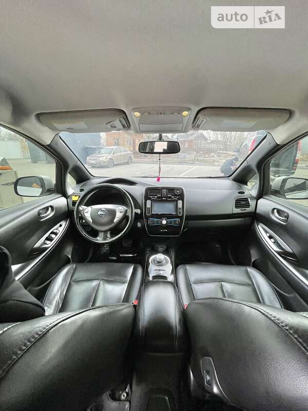 Хетчбек Nissan Leaf 2013 в Вінниці
