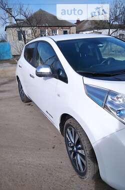 Хэтчбек Nissan Leaf 2013 в Харькове