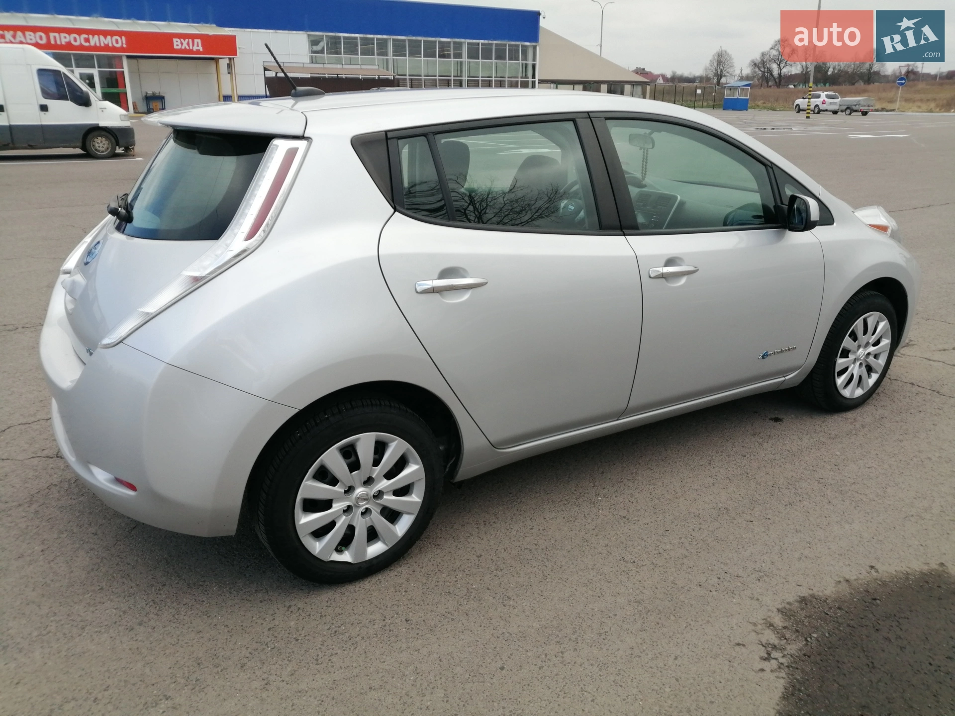 2015 Nissan Leaf - мініатюра 14