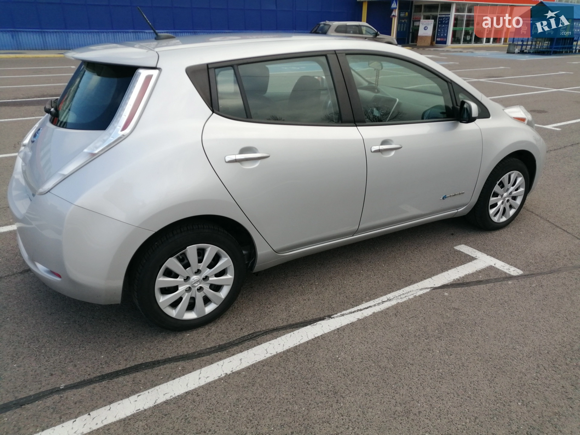 2015 Nissan Leaf - мініатюра 26