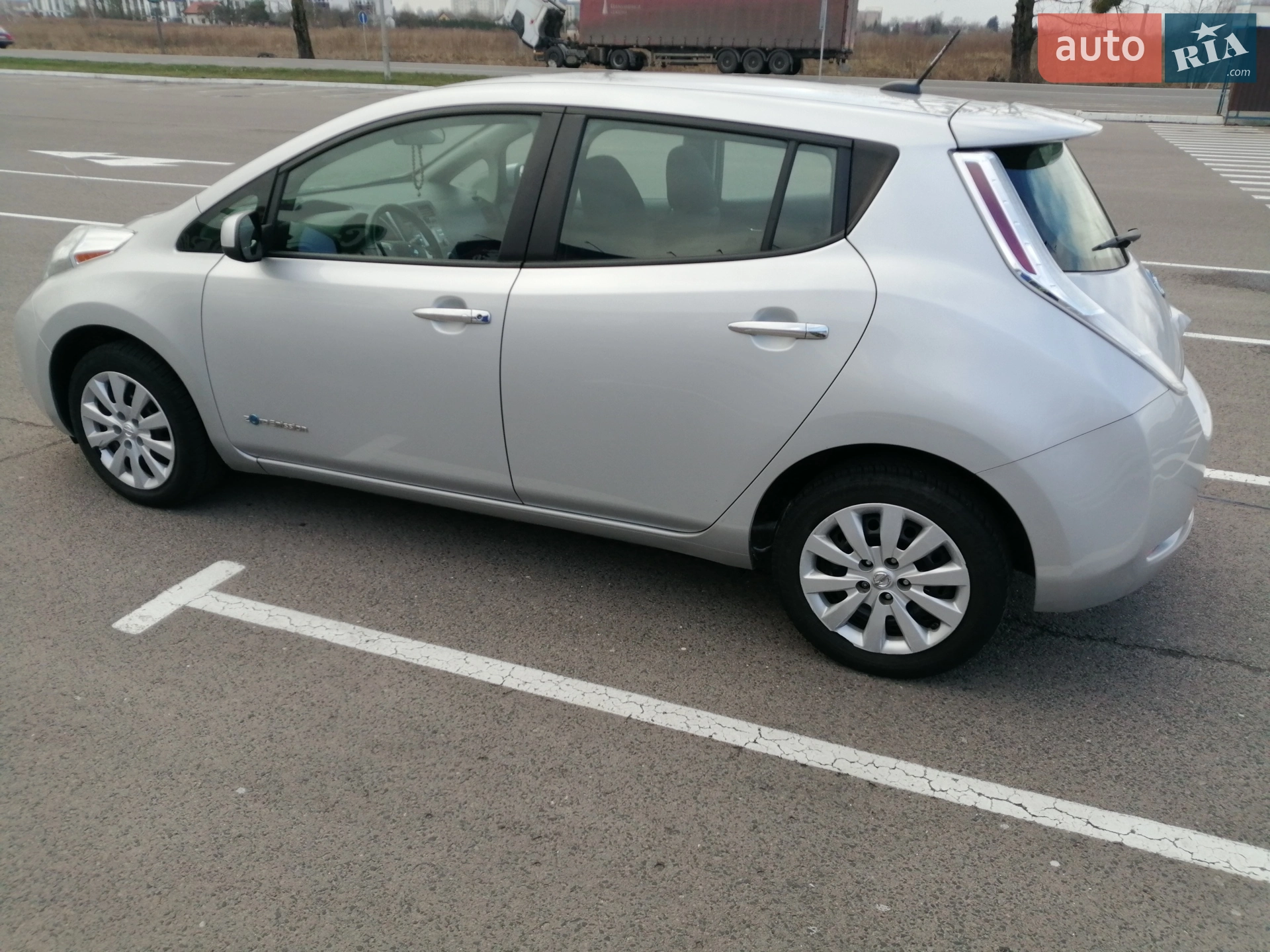 2015 Nissan Leaf - мініатюра 25