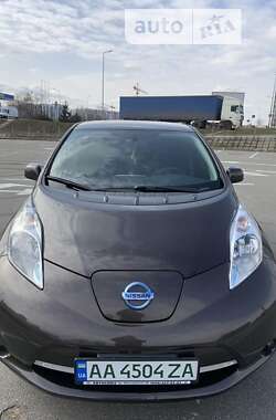 Хэтчбек Nissan Leaf 2016 в Киеве