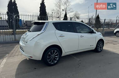 Хэтчбек Nissan Leaf 2015 в Полтаве