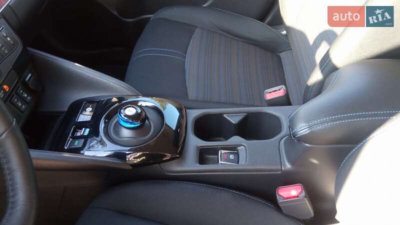 Хэтчбек Nissan Leaf 2019 в Львове