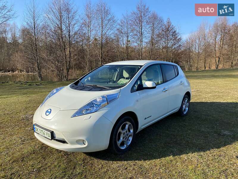 Хетчбек Nissan Leaf 2012 в Рівному