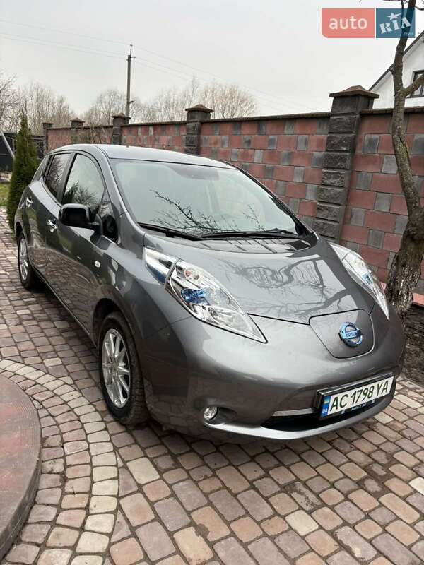 Хэтчбек Nissan Leaf 2017 в Луцке фото 2 Хэтчбек Nissan Leaf 2017 в Луцке