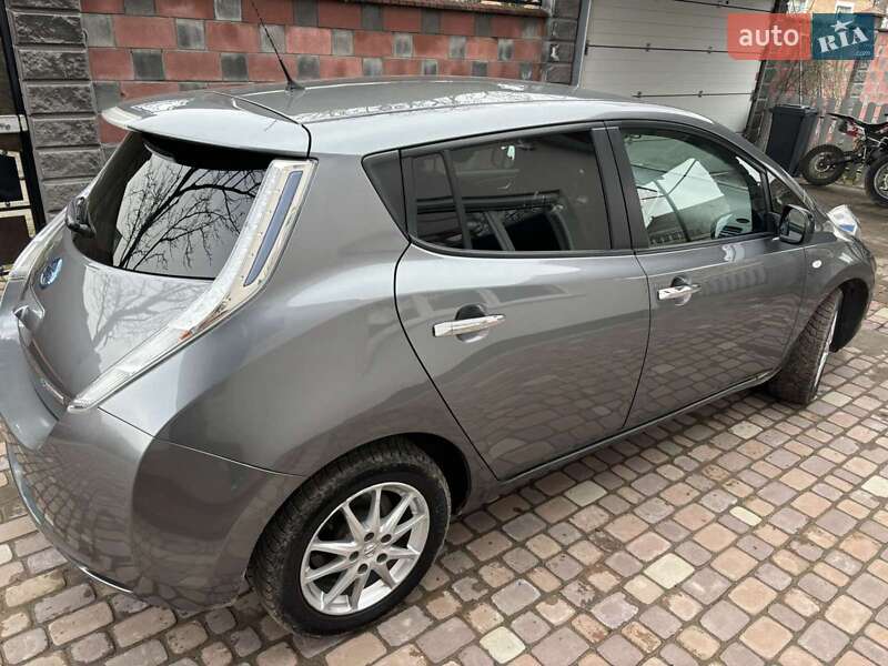 Хэтчбек Nissan Leaf 2017 в Луцке фото 5 Хэтчбек Nissan Leaf 2017 в Луцке