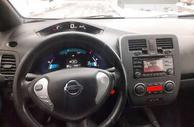 Хэтчбек Nissan Leaf 2013 в Вышгороде