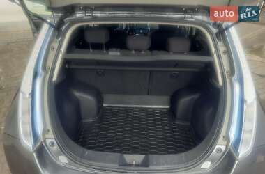 Хэтчбек Nissan Leaf 2014 в 
