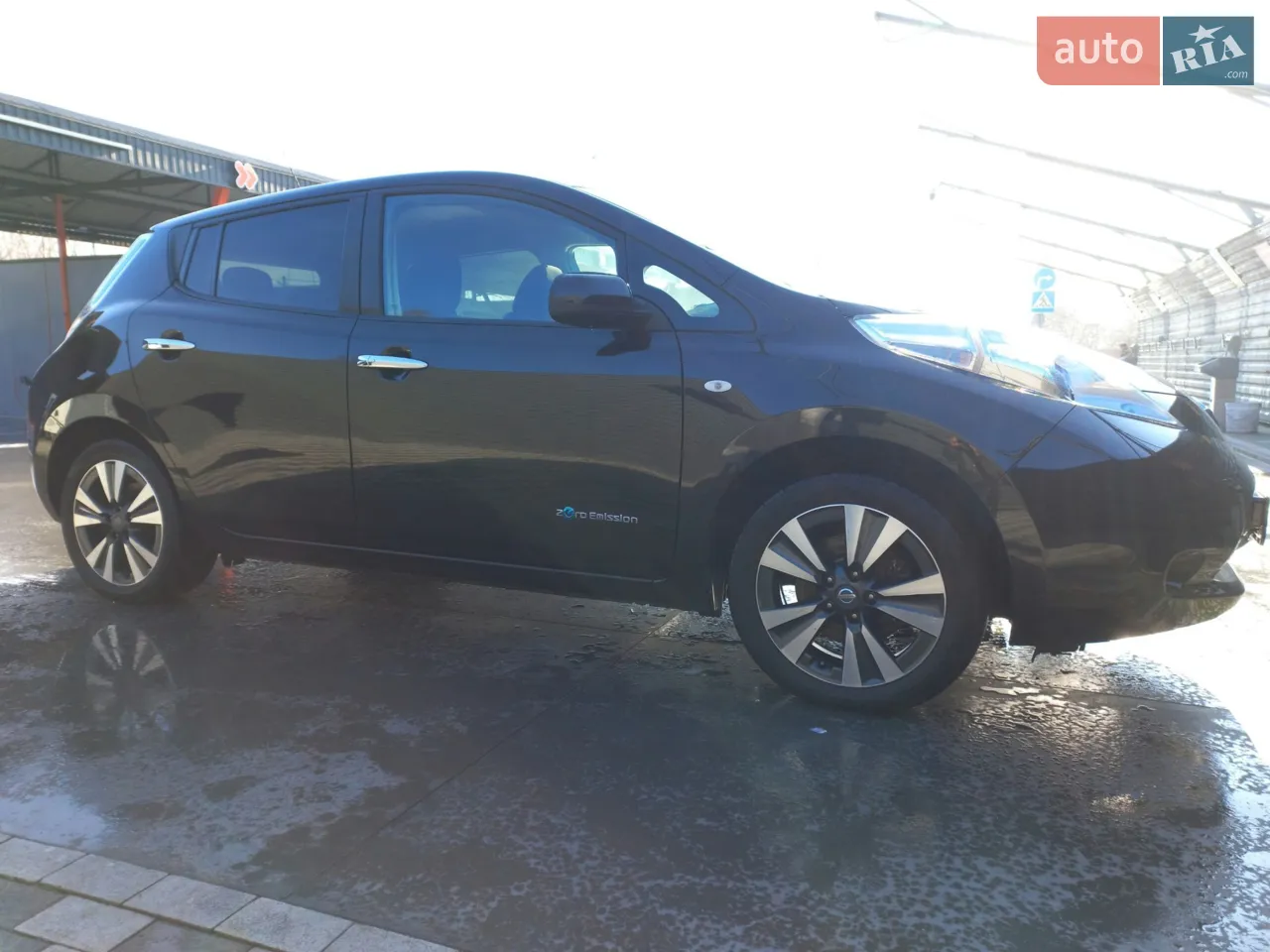 2017 Nissan Leaf - мініатюра 24