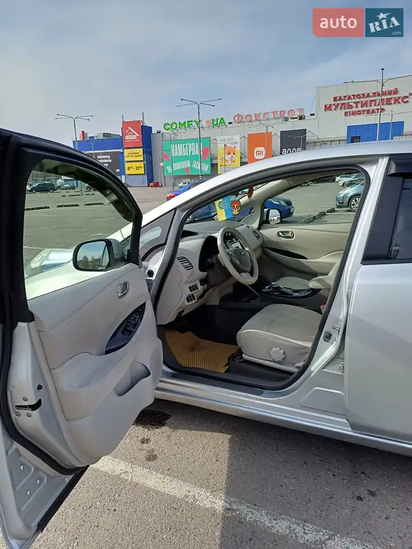 Nissan Leaf 2013