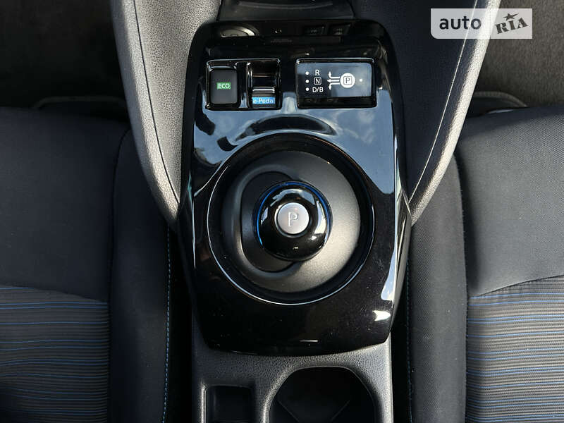 Хетчбек Nissan Leaf 2018 в Сторожинці