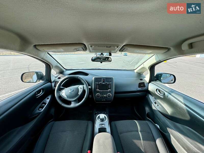 Хэтчбек Nissan Leaf 2017 в Ровно