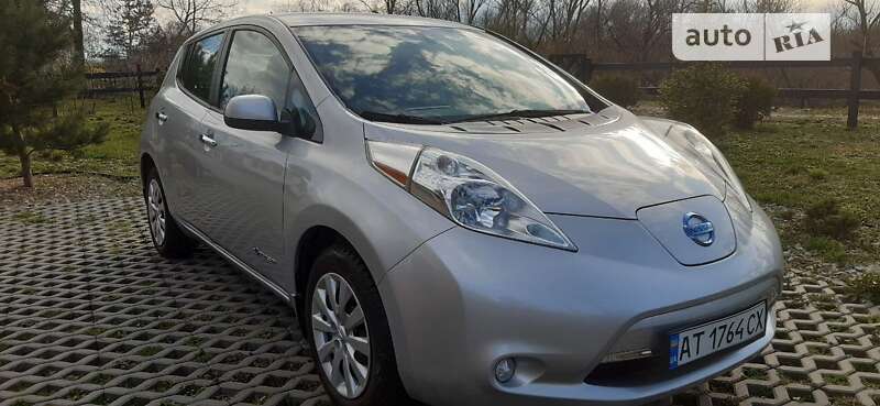 Хетчбек Nissan Leaf 2015 в Івано-Франківську фото 2 Хетчбек Nissan Leaf 2015 в Івано-Франківську