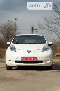 Хэтчбек Nissan Leaf 2013 в Львове