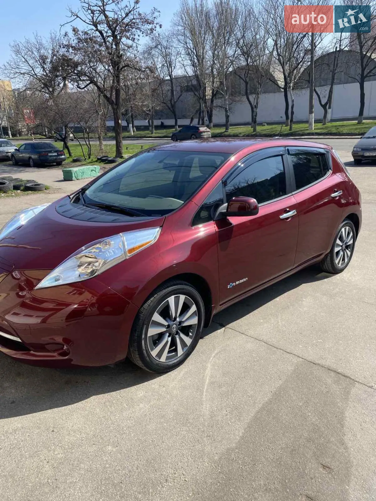 2017 Nissan Leaf - мініатюра 10