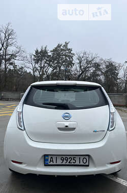 Хэтчбек Nissan Leaf 2013 в Киеве