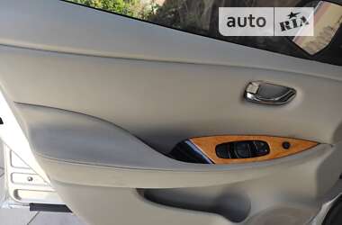 Хетчбек Nissan Leaf 2012 в 