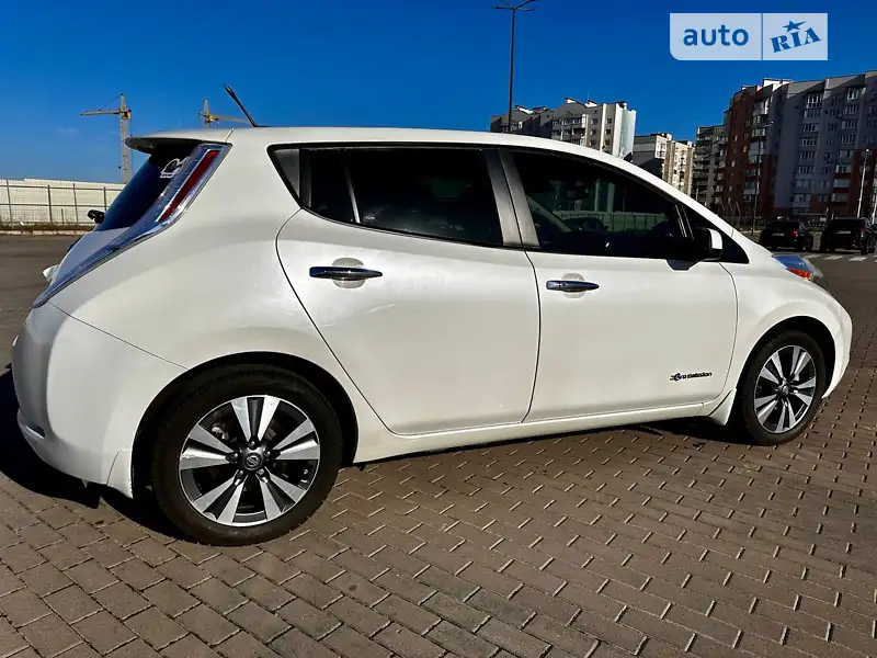 Nissan Leaf 2016