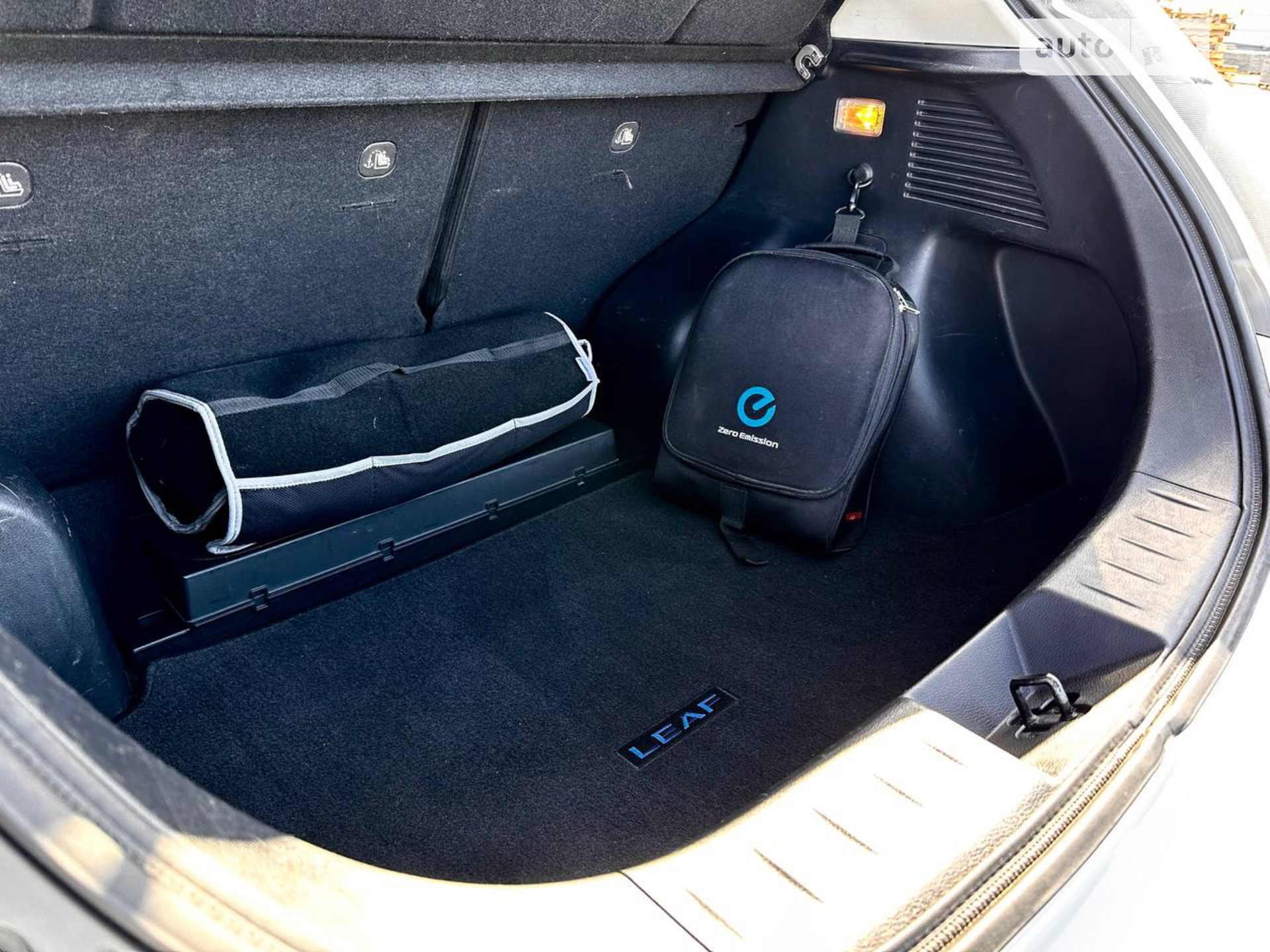 2016 Nissan Leaf - мініатюра 11