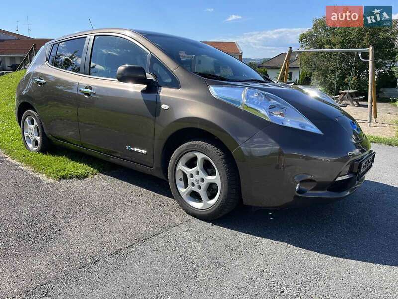 Хэтчбек Nissan Leaf 2016 в Белой Церкви