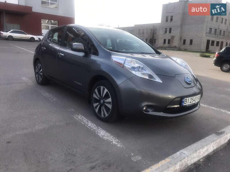 Хэтчбек Nissan Leaf 2014 в Кременчуге