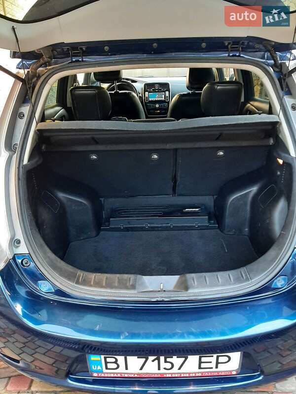 Хетчбек Nissan Leaf 2015 в Нових Санжарах