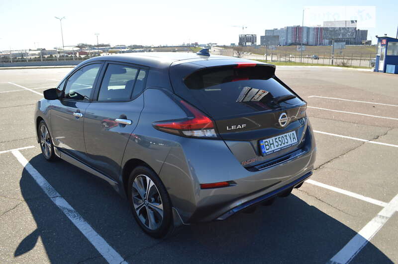 Хэтчбек Nissan Leaf 2018 в Одессе