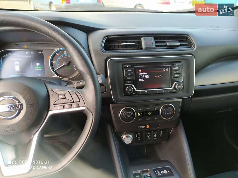 Хетчбек Nissan Leaf 2019 в Любомлі