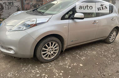 Хетчбек Nissan Leaf 2012 в Хмельницькому