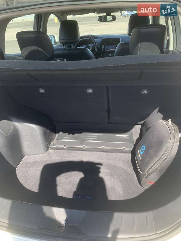 Хетчбек Nissan Leaf 2013 в Одесі