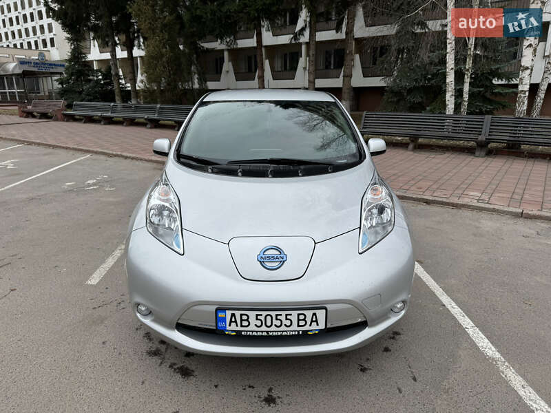 Хэтчбек Nissan Leaf 2016 в Виннице