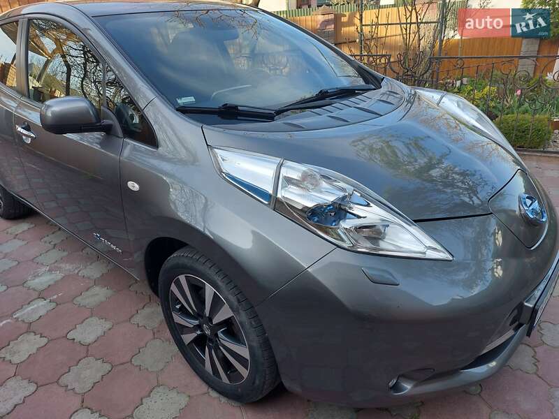 Хэтчбек Nissan Leaf 2017 в Тернополе