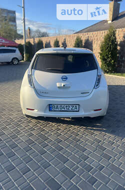 Хэтчбек Nissan Leaf 2013 в Кропивницком