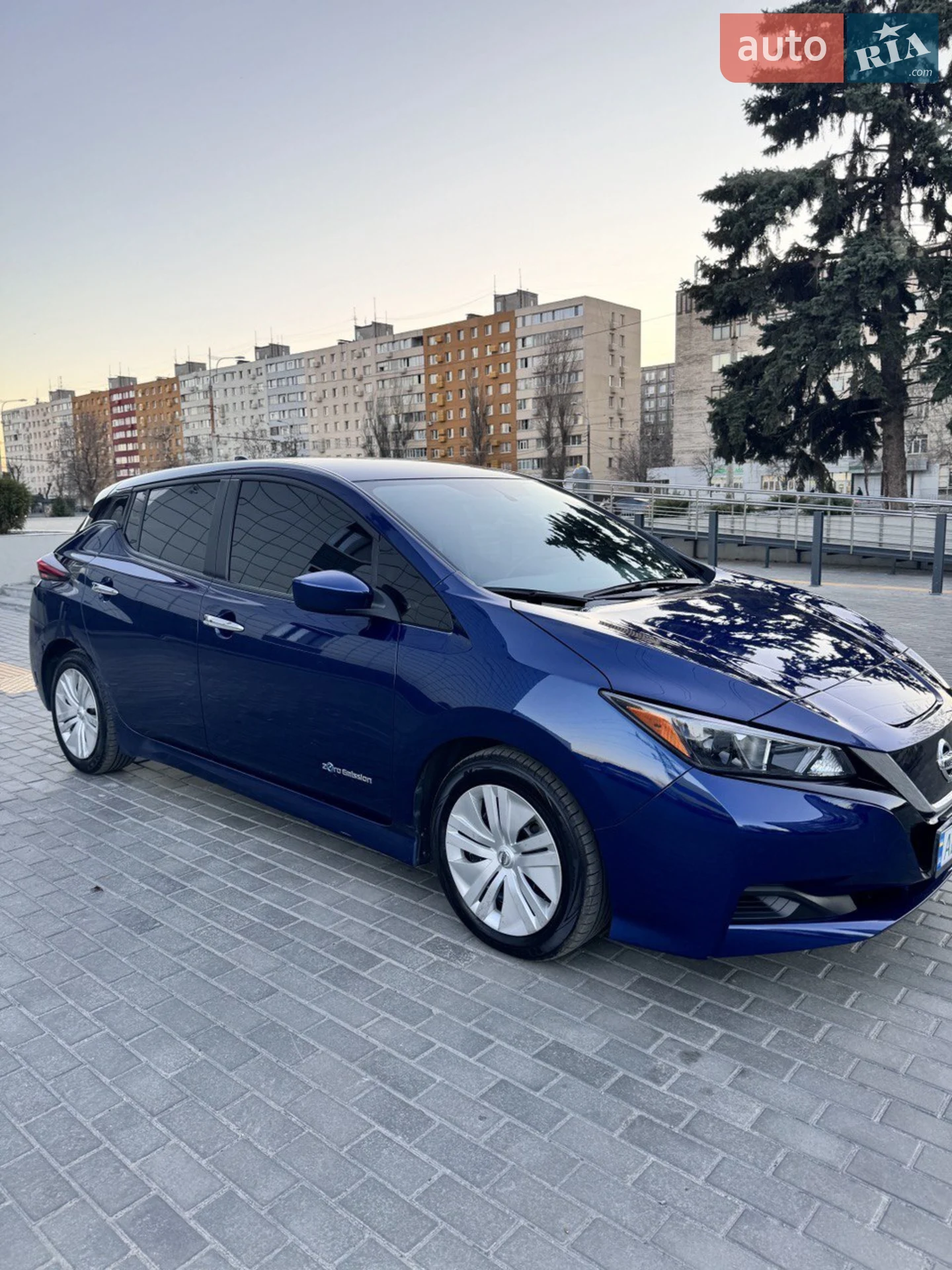 2019 Nissan Leaf - мініатюра 4