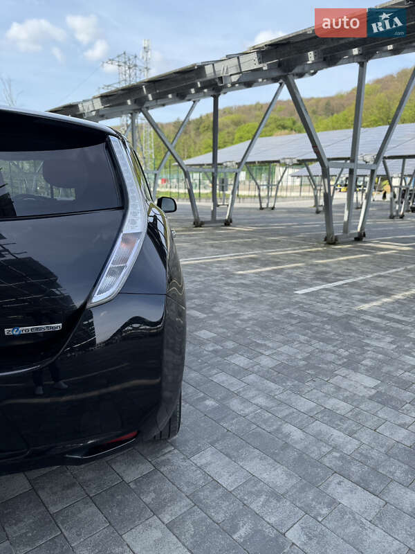 Хетчбек Nissan Leaf 2012 в Львові