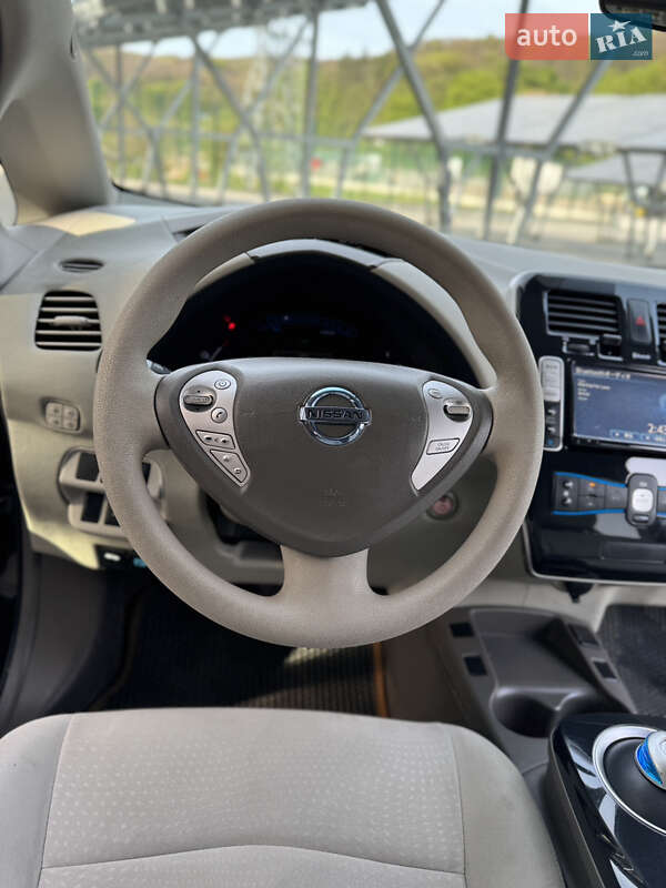 Хетчбек Nissan Leaf 2012 в Львові