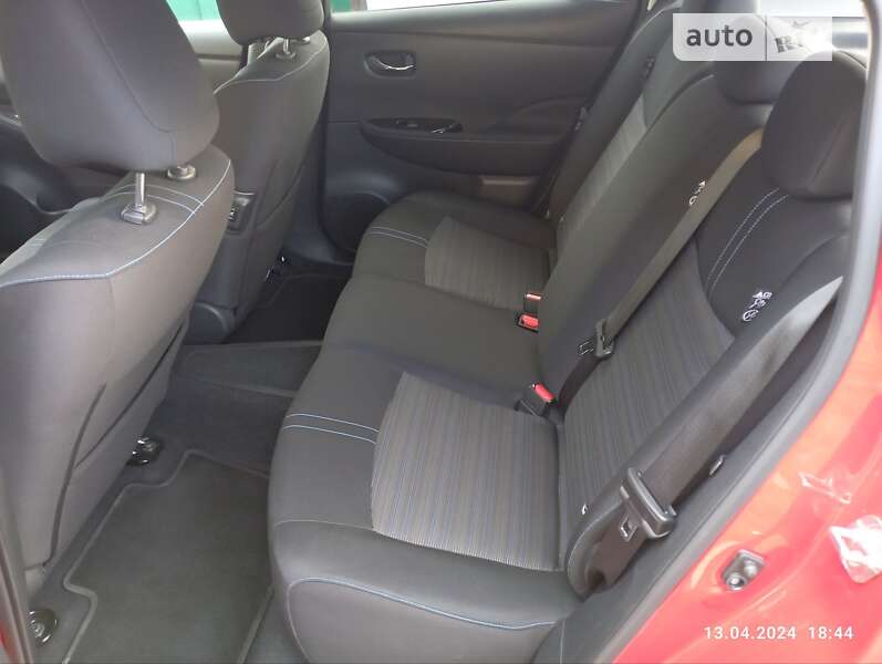 Хэтчбек Nissan Leaf 2018 в Львове фото 37 Хэтчбек Nissan Leaf 2018 в Львове